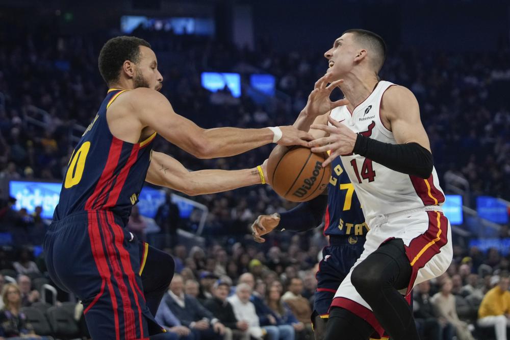 球俱乐部举 球俱乐部举