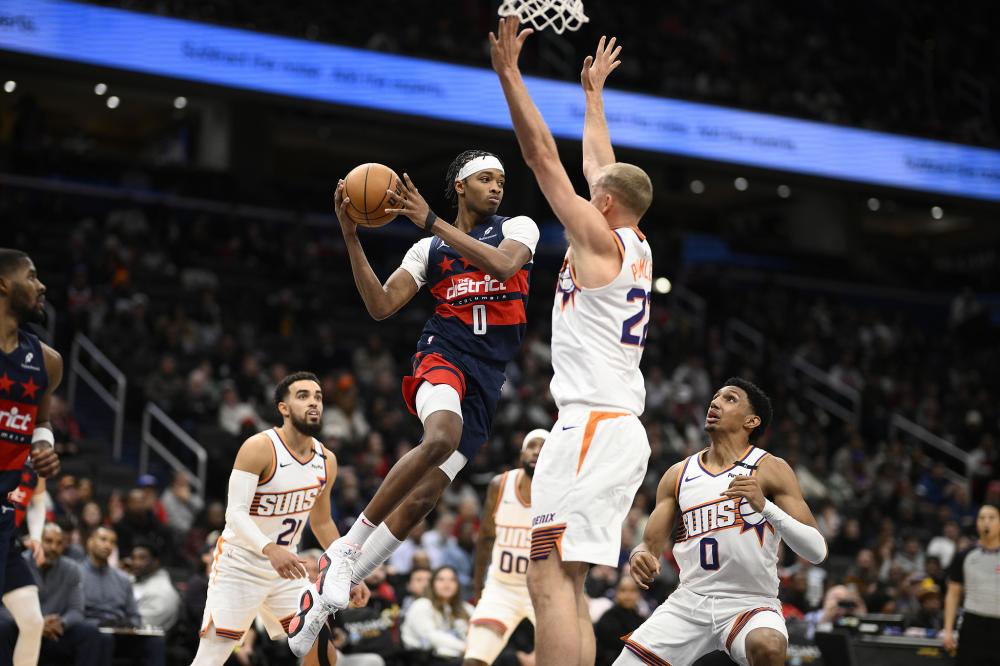 他在控场方 他在控场方