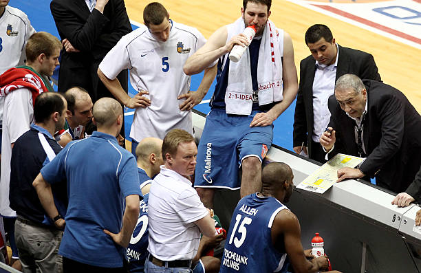 队的未来产 队的未来产